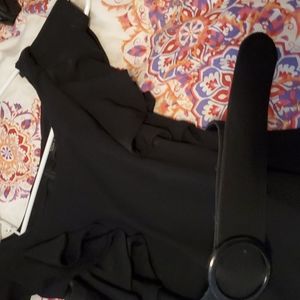 Ĺittle black dress